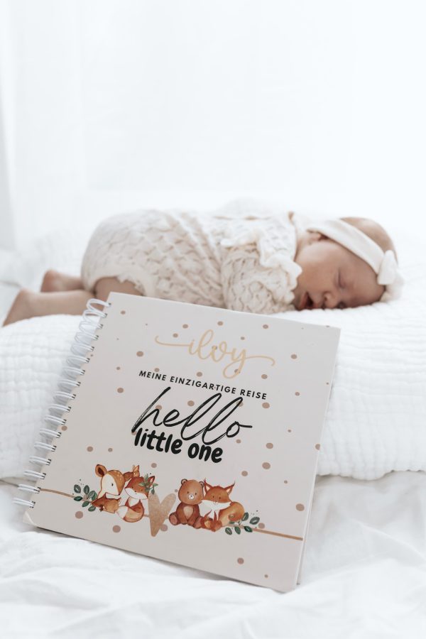 Hello little One - Erinnerungsalbum bis 7. Lebensjahr inkl. Meilensteinset
